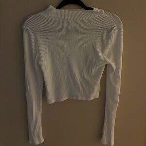 white| long sleeve crop| pacsun